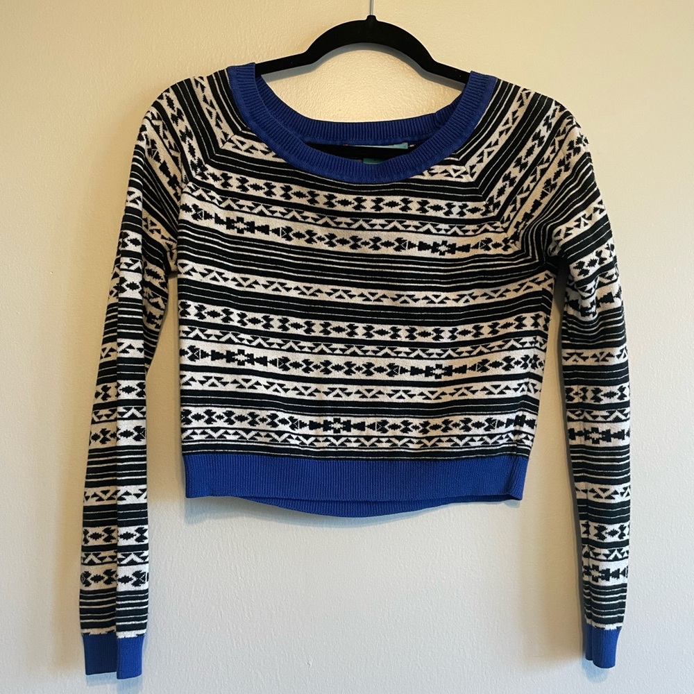 Flying Tomato Nordic Blue and Black Crew Neck Sweater